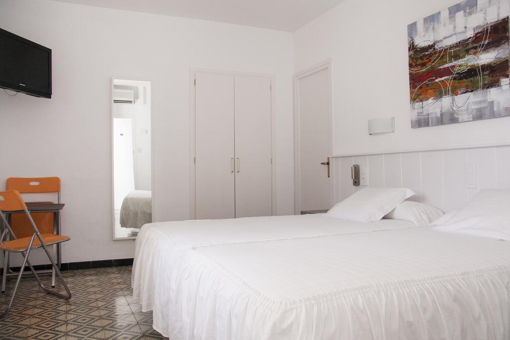 Hostal La Florida Llança Δωμάτιο φωτογραφία